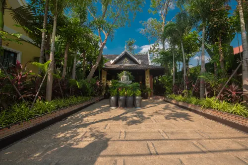 Sophavady D'Angkor Featured Photos