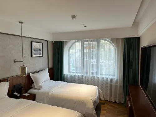 MEHOOD LESTIE Hotel (Harbin Zhongyang Dajie Suofeiya Cathedral) Rooms Photos