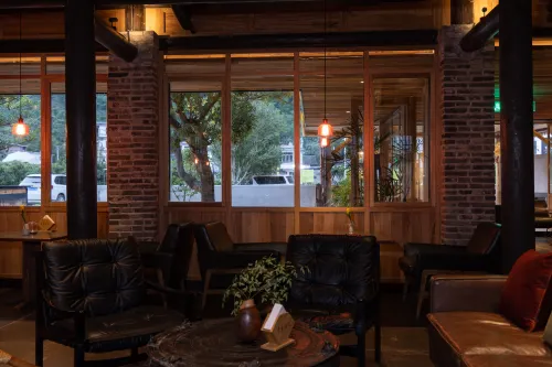 Governor's Mansion Courtyard•Centennial Old House• Vacation Homestay 공용공간 Photos