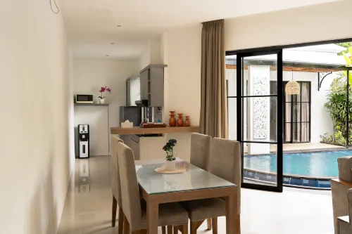 Awila Villas Kuta Kamar Photos
