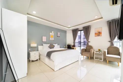 GOLDEN SUN 3 APARTMENTS Featured Photos