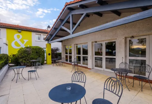 B&B HOTEL Fréjus Puget-Sur-Argens Extérieur Photos