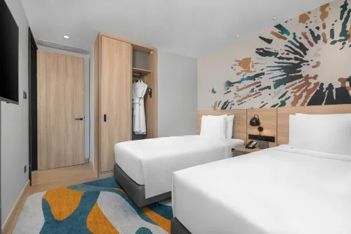 Holiday Inn & Suites Siracha Laemchabang Huoneet Photos
