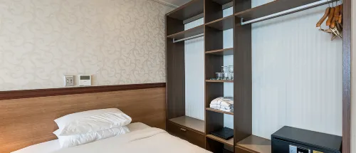 Homers Hotel Rooms Photos