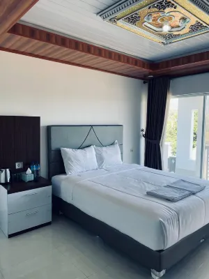 Zoya Rinjani Villa Kamar Photos