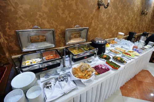 Yerevan Deluxe Hotel Public Areas Photos