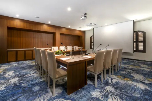 Choasis Hotel Business Facilities Photos