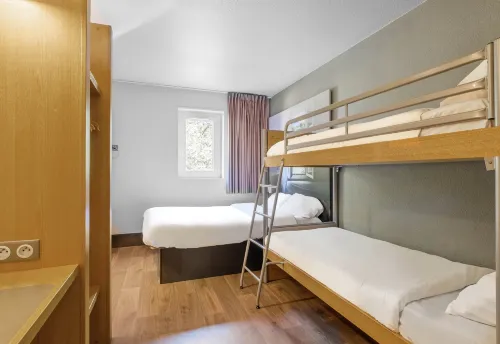 B&B HOTEL Villeneuve-Loubet Plage Chambres Photos