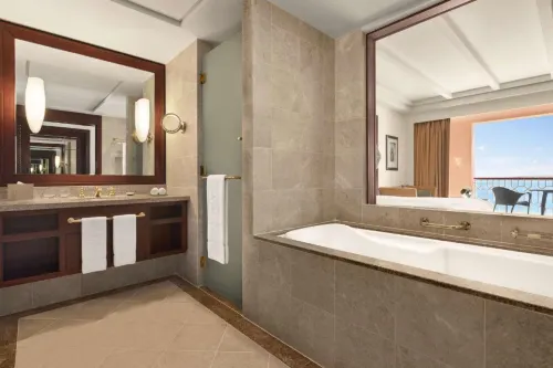 Shangri-La Al Husn, Muscat Rooms Photos