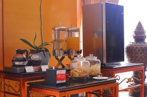 Hotel Ciputra Semarang managed by Swiss-Belhotel International  Fasilitas Bisnis Photos