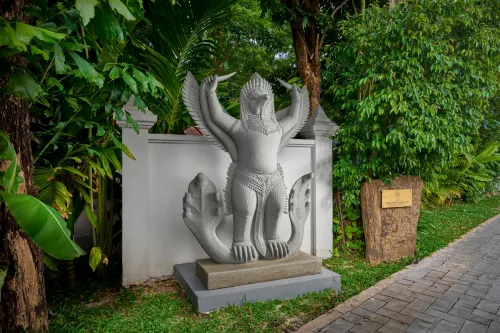The Embassy Angkor Resort & Spa Ngoại thất Photos