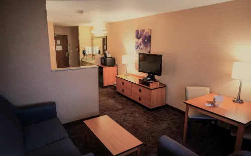 Crystal Inn Hotel & Suites - Midvalley Rooms Photos