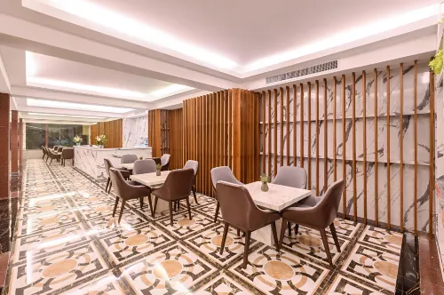 藝龍飯店（芭達雅中天海灘店） 公共區域 Photos
