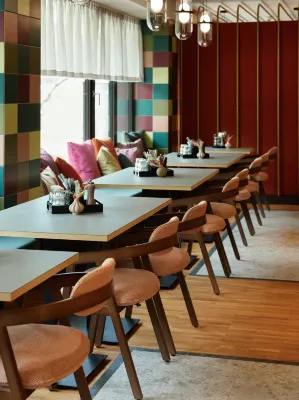 Henriette Stadthotel Vienna Dining Photos