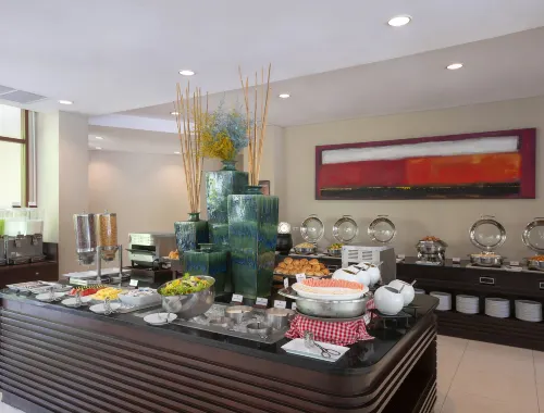 Ibis Phuket Patong Makanan Photos