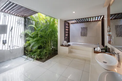 Merusaka Nusa Dua Kamar Photos