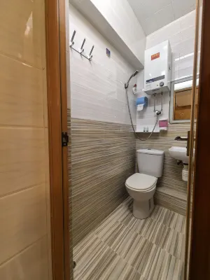 HOLLYWOOD GUESTHOUSE Rooms Photos