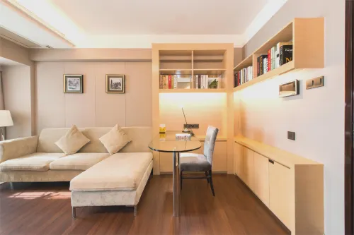 UHOME Executive Apartments Rooms Photos