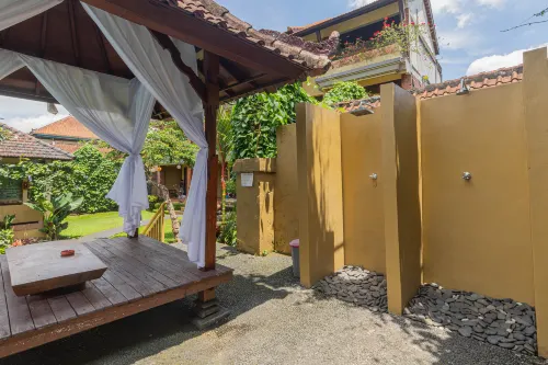 Pondok Kutuh Guest House Exterior Photos