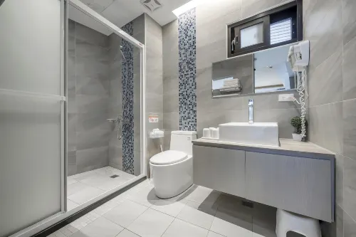 Pacific Inn Rooms Photos