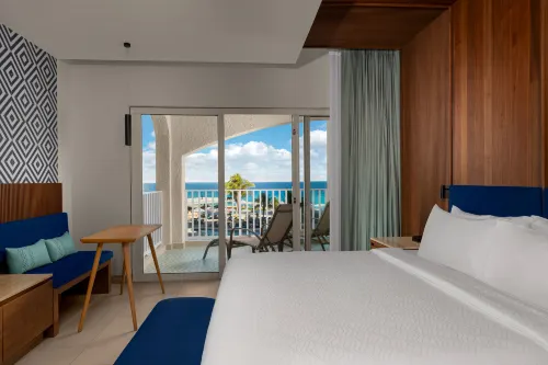 Hilton Cancun Mar Caribe All-Inclusive Resort Rooms Photos