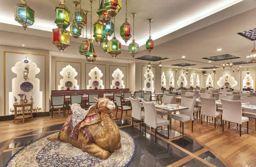 Village Hotel Bugis by Far East Hospitality Restauranger Photos