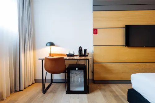 Leonardo Hotel Almere City Center Rooms Photos