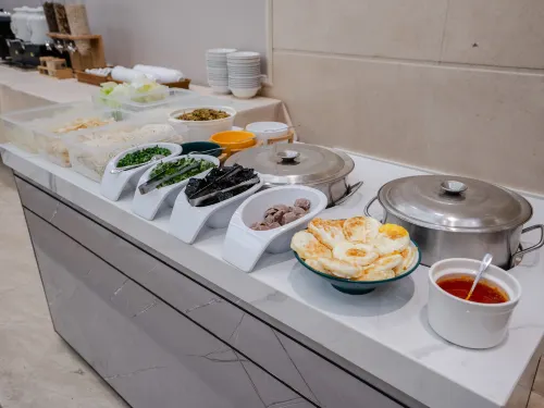 Vienna International Hotel (Guangzhou Xintang High Speed Railway Station Cowboy City Branch) Питание Photos