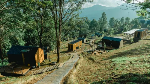 Bobocabin Gunung Mas, Puncak Unggulan Photos