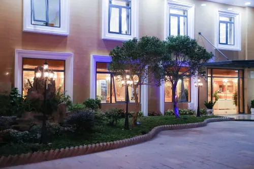 Phu Long Tam Ky Hotel & Restaurant Esterni Photos