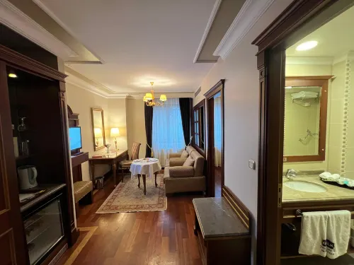 GLK PREMIER Regency Suites & Spa الغرف Photos