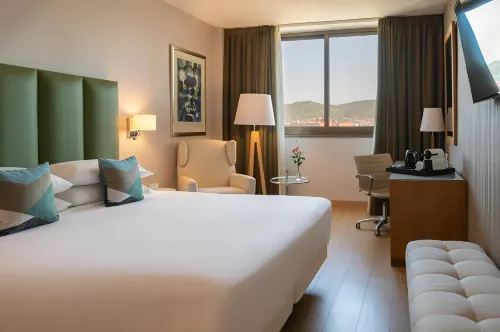 Hesperia Barcelona Sant Just Kamar Photos