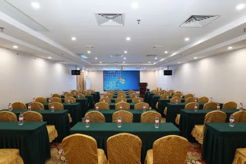 Venus International Hotel (Shengping Subway Station) Featured Photos