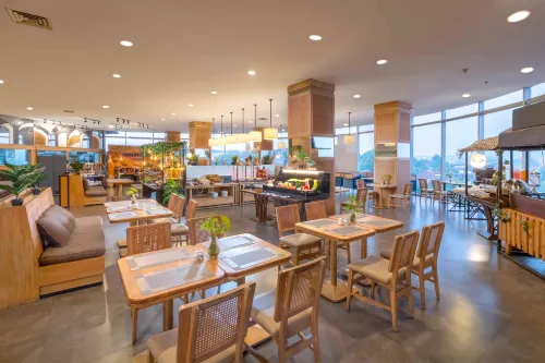 Grand Edge Hotel Semarang Restauration Photos