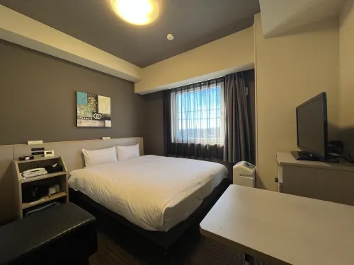 HOTEL ROUTE-INN ISEHARA OOYAMA INTER -ROUTE246- Zimmer Photos