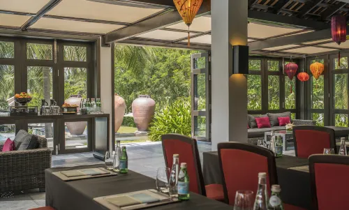 Four Seasons Resort The Nam Hai Hoi An Business Photos