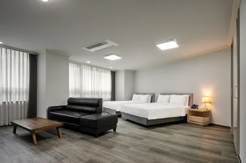 Ramada Hotel & Suites by Wyndham Seoul Namdaemun Featured Photos