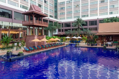 Ramada Plaza by Wyndham Bangkok Menam Riverside Exterior Photos