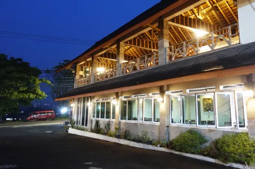 Saung Balibu Hotel Extérieur Photos