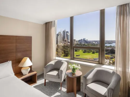 The Sydney Boulevard Hotel Kamar Photos