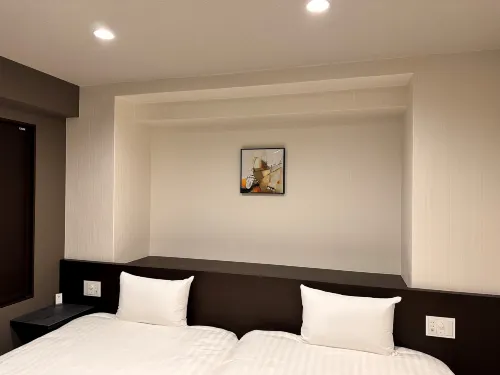 Reftel Osaka Itami Airport Hotel Zimmer Photos