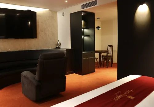 Eldis Regent Hotel Rooms Photos