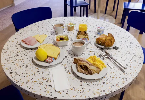 B&B Hotel Perpignan Centre Restauration Photos