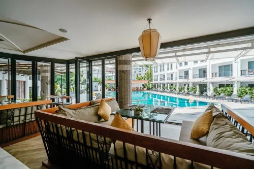 Sawaddi Patong Resort & Spa by Tolani Extérieur Photos