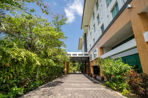 Bintang Kuta Hotel Eksterior Photos