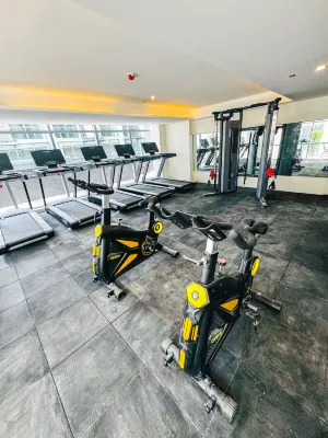 Luxury hotel near City of Dreams Solaire NAIA MOA- City of bridge Utvalt Photos