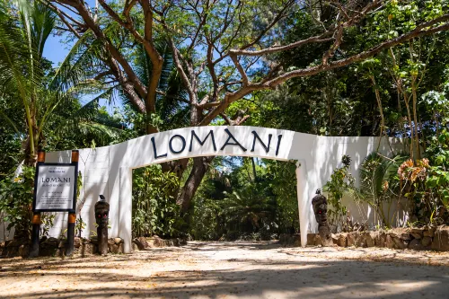Lomani Island Resort & Spa Photos