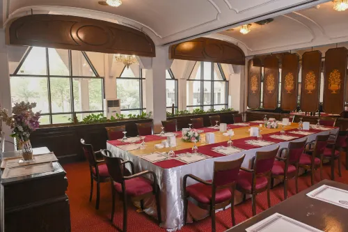 Palestine Hotel Business Photos