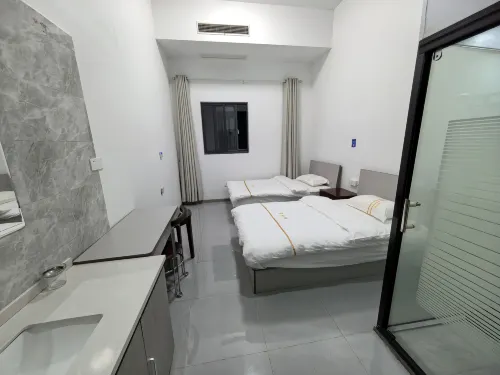 Hongrunxiang Hotel Rooms Photos