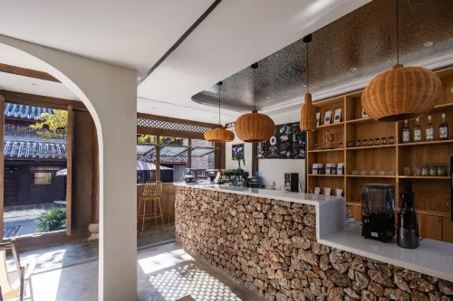 ‌CafeCoco Designer Hotel @ Peter Goullart's, Lijiang (Waterwheel) Khu vực công cộng Photos